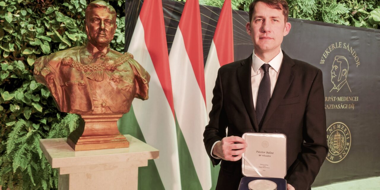 A Magyar Nemzeti Bank kitüntette Pásztor Bálintot