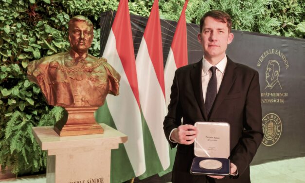 A Magyar Nemzeti Bank kitüntette Pásztor Bálintot