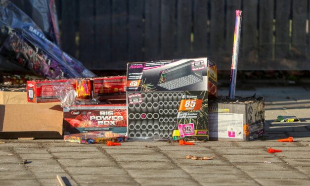 Nagy mennyiségű pirotechnikai eszközt lopott el a három fiatal