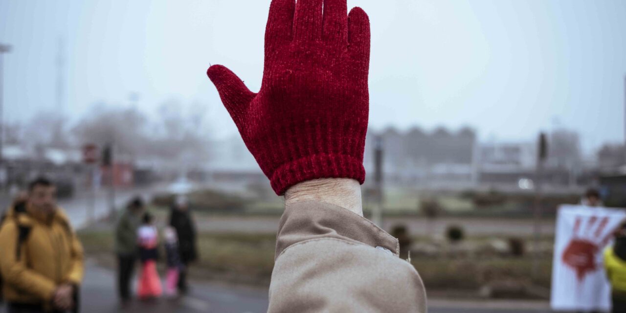 „Nem vagytok hangosabbak a csendnél”