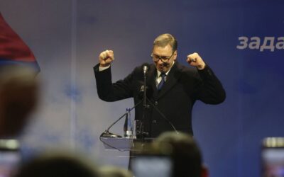 Vučić újabb ígérete: Ingyen tankönyvek országszerte