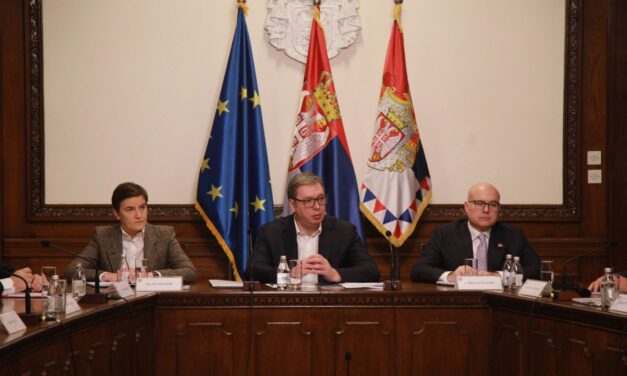 Az ellenzék uniós szankciókat követel a szerb rezsim ellen