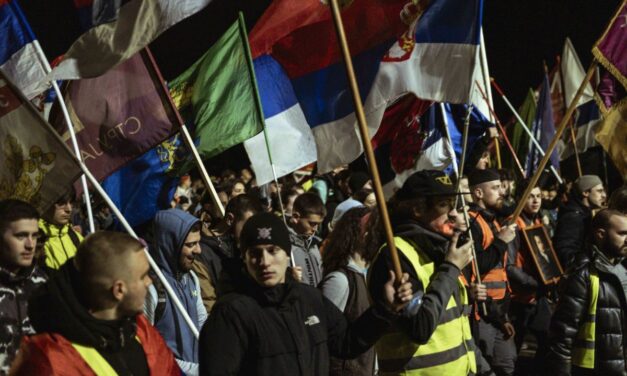 Rendfenntartók lesznek szombaton a Belgrádi Egyetem dolgozói