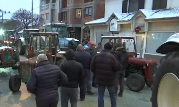 Elfogadták az önkormányzatot egy hónapon át blokád alatt tartó račai gazdák követeléseit