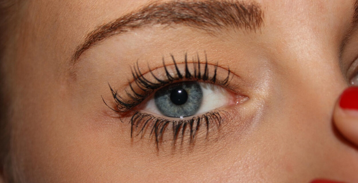 UV-ragasztók a műszempilla-építésben