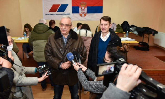 A VMSZ és a šešelji-miloševići politika viszonya tegnap és ma