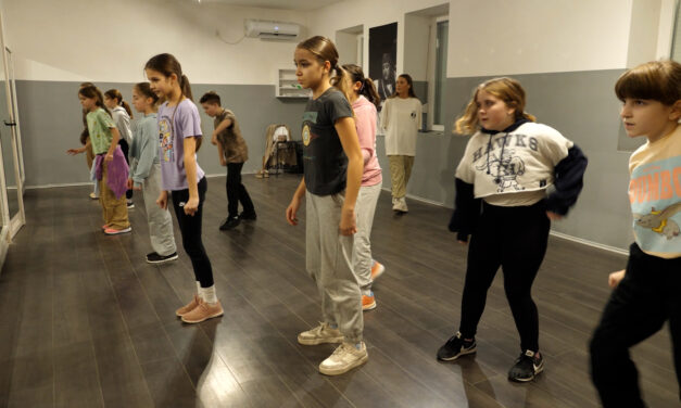 Nem számít, hogy szerbül vagy magyarul, a gyerekek nyelv nélkül is megértik egymást