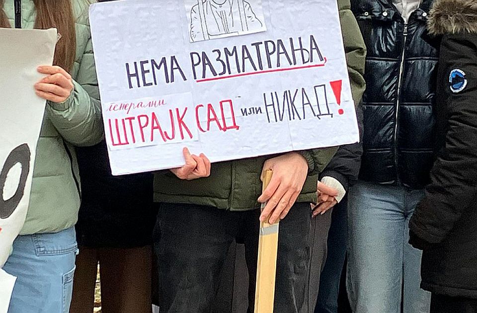 A bánáti tanügyi dolgozók az iskolaközpont vezetőjének leváltását követelik