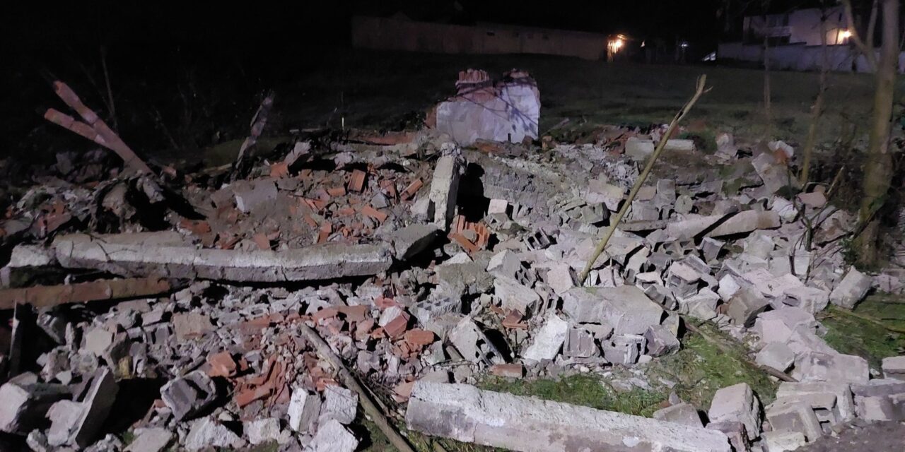 Három gyerek halt meg, amikor összedőlt a ház