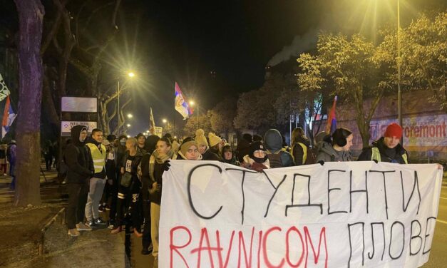 Gyalog mennek Belgrádba a szabadkai egyetemisták