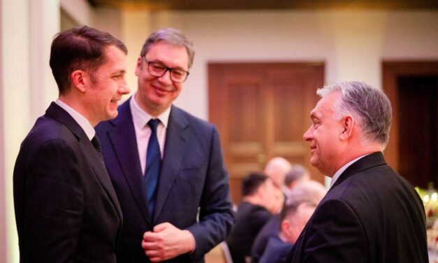 Orbán és Vučić Szabadkán átveszik a Pásztor István-díjat