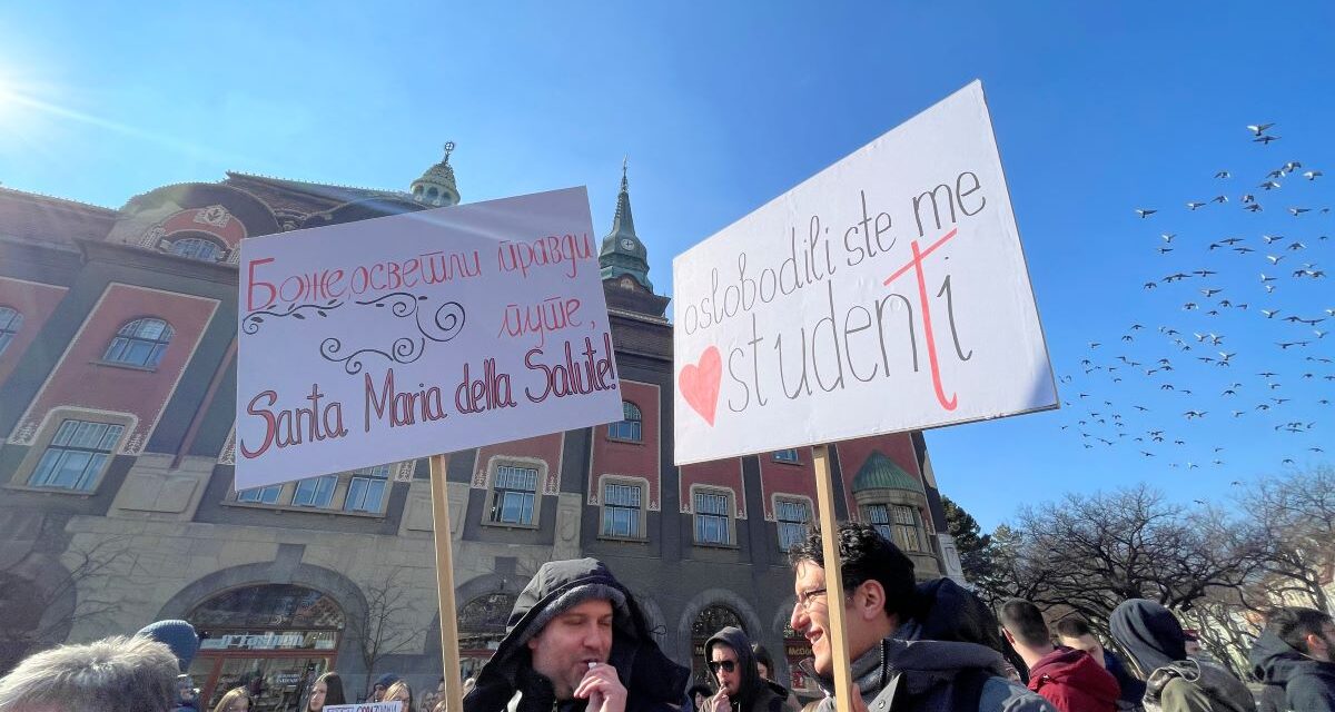 <span class="entry-title-primary">„Sem nem illetékes, sem nem fontos”</span> <span class="entry-subtitle">A szabadkai egyetemisták az egészségügyi dolgozókat is várják a vasárnapi tüntetésen</span>