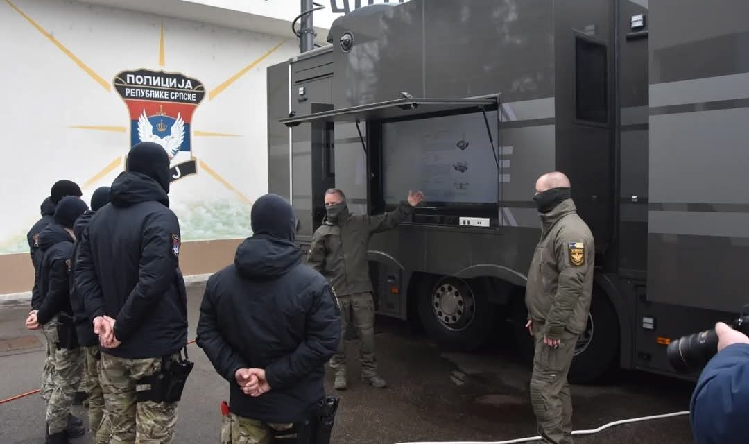 Civilként érkeztek Boszniába, majd egyenruhába bújtak a magyar TEK-esek