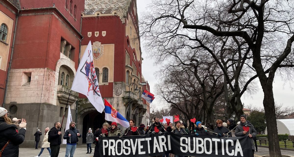 Tanügyesek tüntetnek kedden Szabadkán
