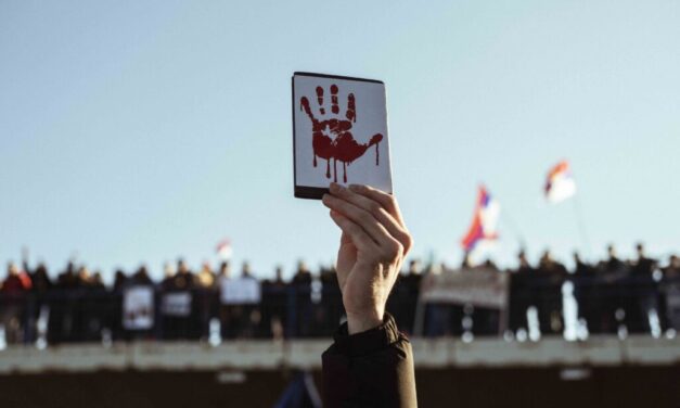 Leváltották az iskolaigazgatót, mert kiállt a sztrájkoló tanárok mellett