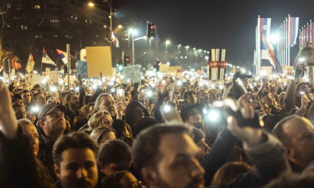 A Kultúrbrigád is az egyetemisták mögé állt