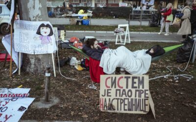 Szökésre készülnek a politikusok?