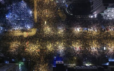 Korhecz Tamás: Gurul a nehéz kő, ki tudja, hol áll meg Gondolatok az egyetemista felkelésről