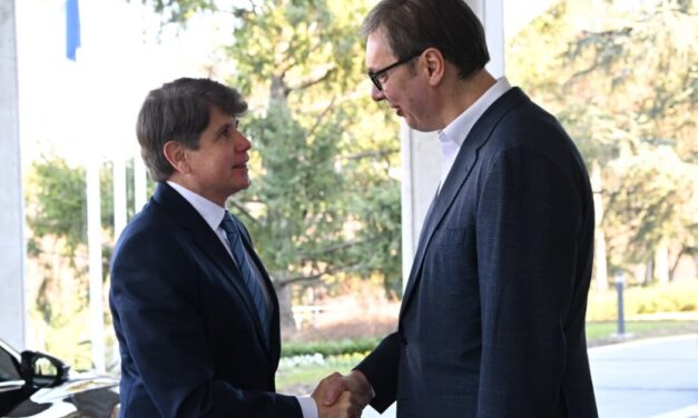 Trump kegyelmet adott Rod Blagojevićnek