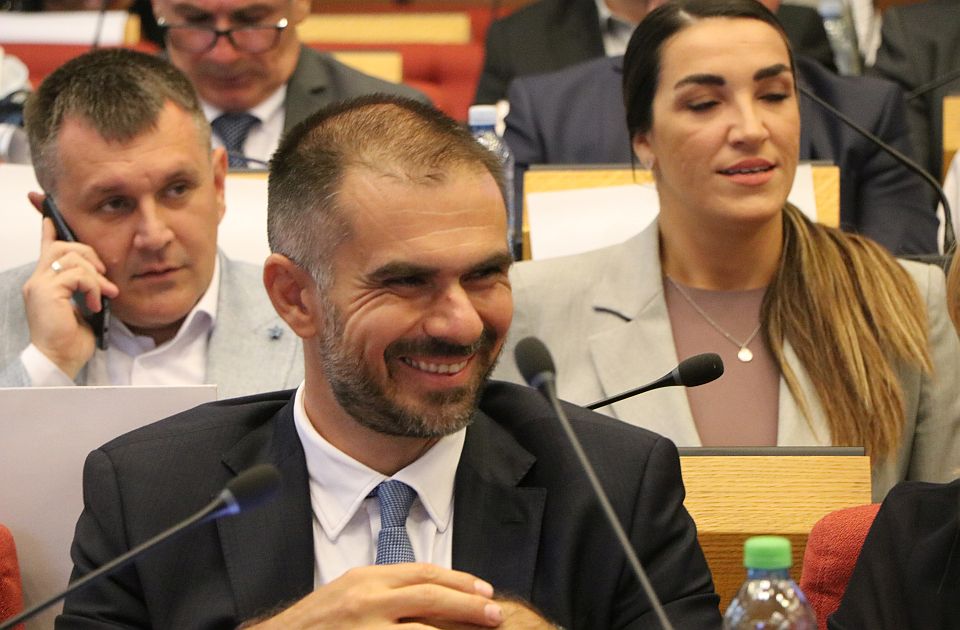 Ismeretlen tettes ellen tett feljelentést az újvidéki polgármester