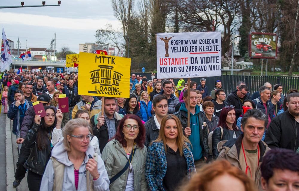 <span class="entry-title-primary">Tüntetés vasárnap a szabadkai lóversenypályánál</span> <span class="entry-subtitle">Aláírásgyűjtés is lesz a lakossági gyűlések megszervezésére</span>