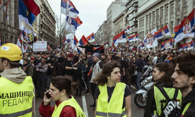 Az egyetemisták azt várják, hogy május közepén kiírják a parlamenti választásokat