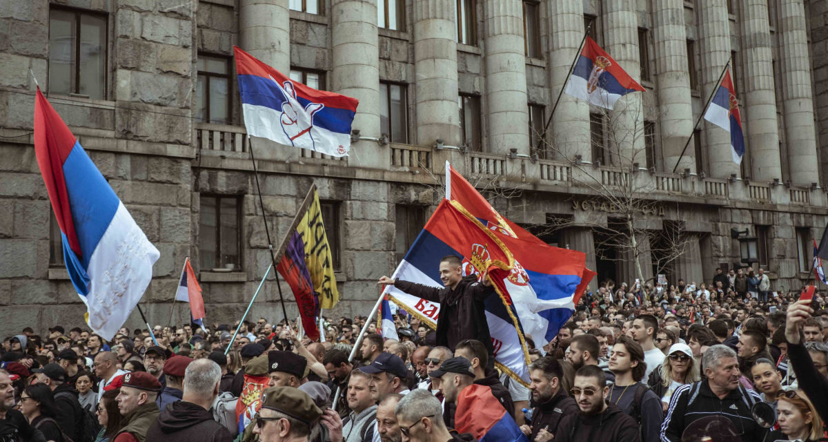 Milenković: A hatalom képtelen kezelni a válságot