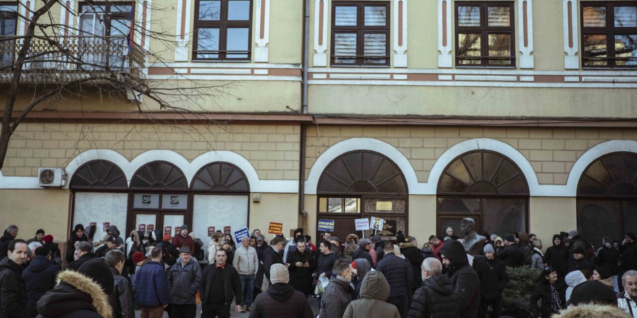 A rezsim cirkusza Zentára is megérkezett