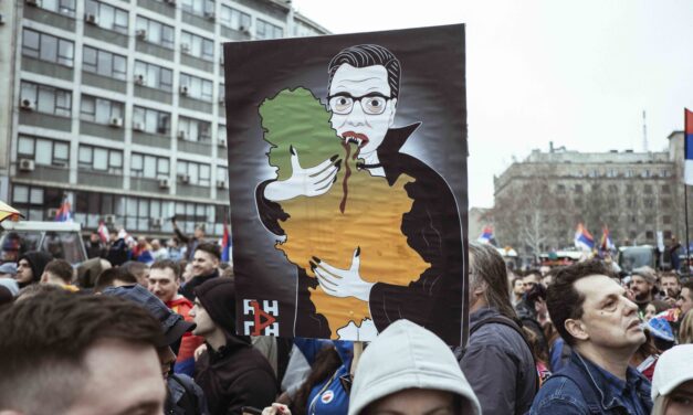 Pumpáltak, énekeltek, bírálták a hatalmat, támogatták a pedagógusokat (fotók)