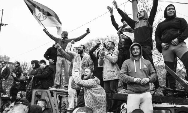 Az öt legnagyobb szakszervezet is az egyetemisták mellé állt