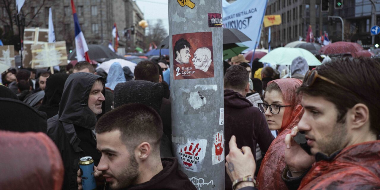 Nem kapták meg fizetésüket az egyetemi tanárok