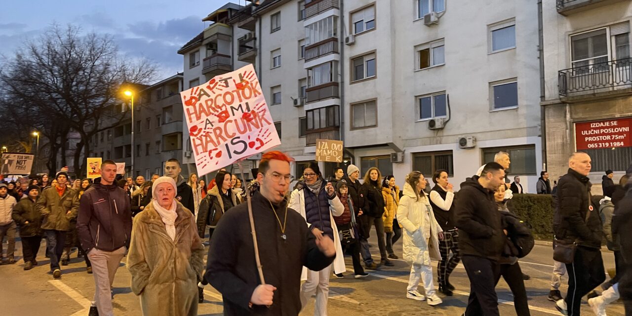 Új helyszínről indul a tüntetés vasárnap Szabadkán