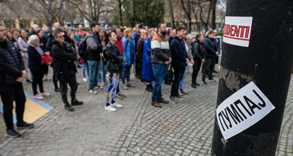 <span class="entry-title-primary">„Senki sem tette úgy tönkre a várost, ahogy az a véres kezű SNS-VMSZ koalíciónak sikerült”</span> <span class="entry-subtitle">Tiltakozások Zentán</span>