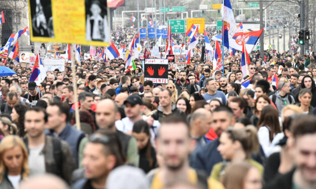 „Állapítsák meg, hogy ki a felelős a hangágyú bevetéséért!”