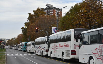 Nem kényszer a nagygyűlésen való részvétel, csak elbocsátják, aki nem megy