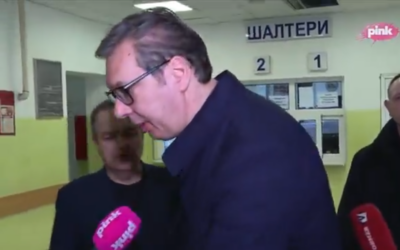 Vučić képtelen végighallgatni Dačić magyarázkodását (Videó)