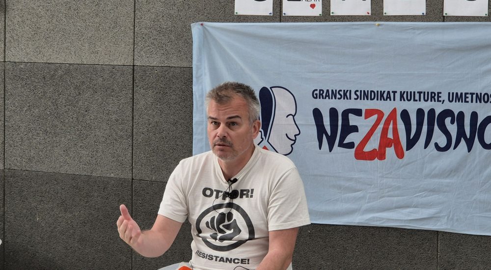 <span class="entry-title-primary">Šper: A Vajdasági Rádió és Televízióban másodrangúnak tekintik a kisebbségi szerkesztőségekben dolgozókat</span> <span class="entry-subtitle">A köztelevízió dolgozója felfüggesztette egy hétig tartó éhségsztrájkját</span>