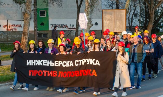 Tiltakozó egyetemisták: Lakossági gyűléseket kell szervezni!