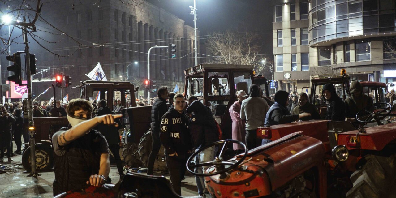 Zentai földműves: Azért vittem a traktoromat a Pionír-parkhoz, hogy megvédjem a tanulni vágyókat