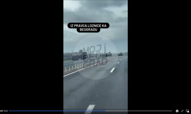 Páncélozott harci járművek tartanak Belgrád felé (Videó)