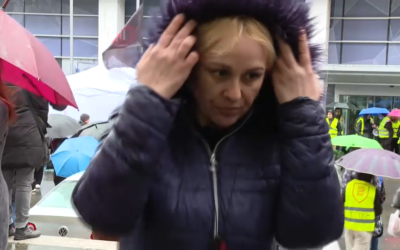 Újvidéki áldozat édesanyja: Rettentő csúnya dolog, hogy a rendőrök gyerekeket támadtak meg