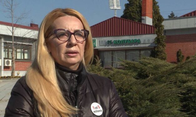 Újabb személyt rúgtak ki a közösségi oldalakon közzétett bejegyzés miatt