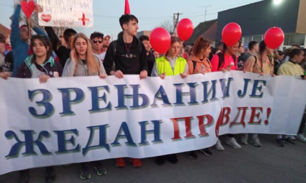 Megérkeztek Óbecsére a Nagybecskerekről gyalogló középiskolások