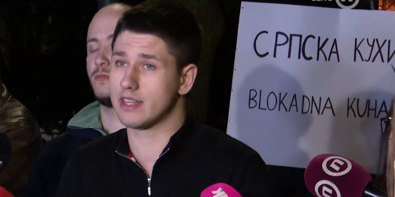 Megtámadták a „tanulni vágyó egyetemistákat” (Videó)