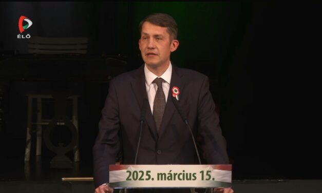 Pásztor: Kizárólag a magyar közösségért, nem behódolva senkinek