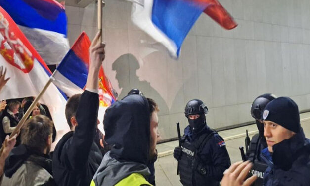 Parancsok osztogatása és megtagadása