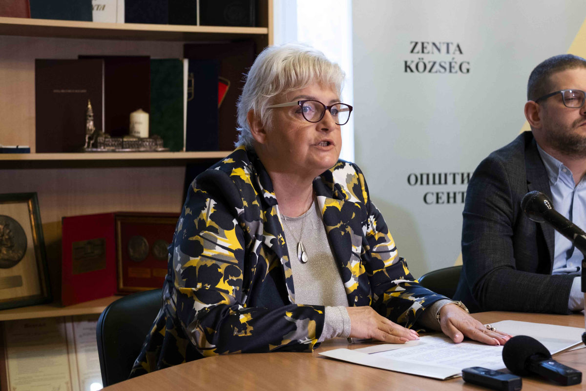 Branislava Ilijin 2019 óta a zentai Stevan Sremac Általános Iskola igazgatója