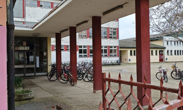 A tartományi parlamentben is szóba került a zentai iskola helyzete