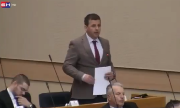 „Vučić lesz a felelős azért, ami a Szerb Köztársaságban történni fog”