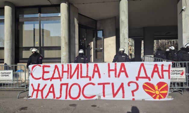 Egyelőre nyugalom van az újvidéki képviselő-testület előtt